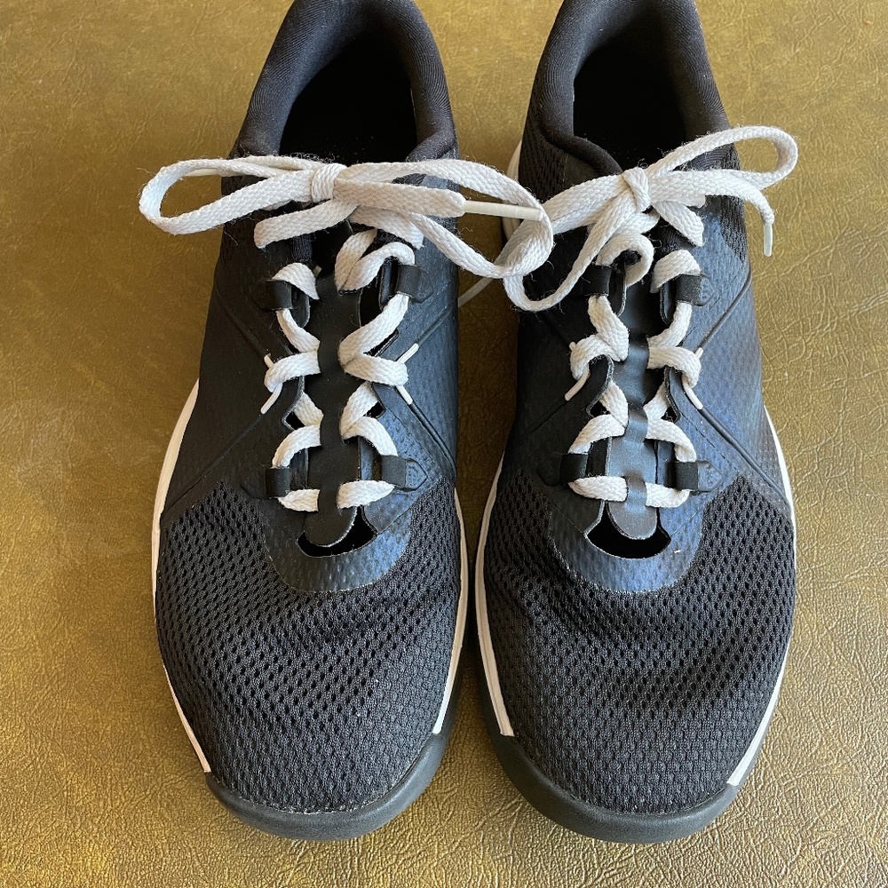 Nike Golf Shoes-Size 8 1/2